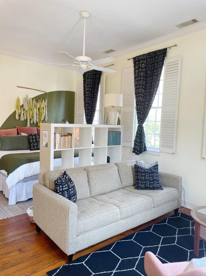 Charming 1885 Parlor Loft Downtown Savannah Stay Buitenkant foto